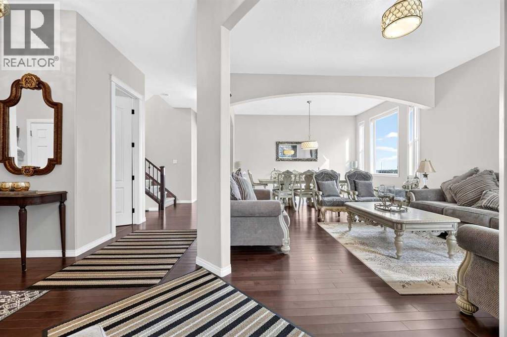 40 Sherwood Manor Nw, Calgary, Alberta  T3R 0N6 - Photo 6 - A2344161