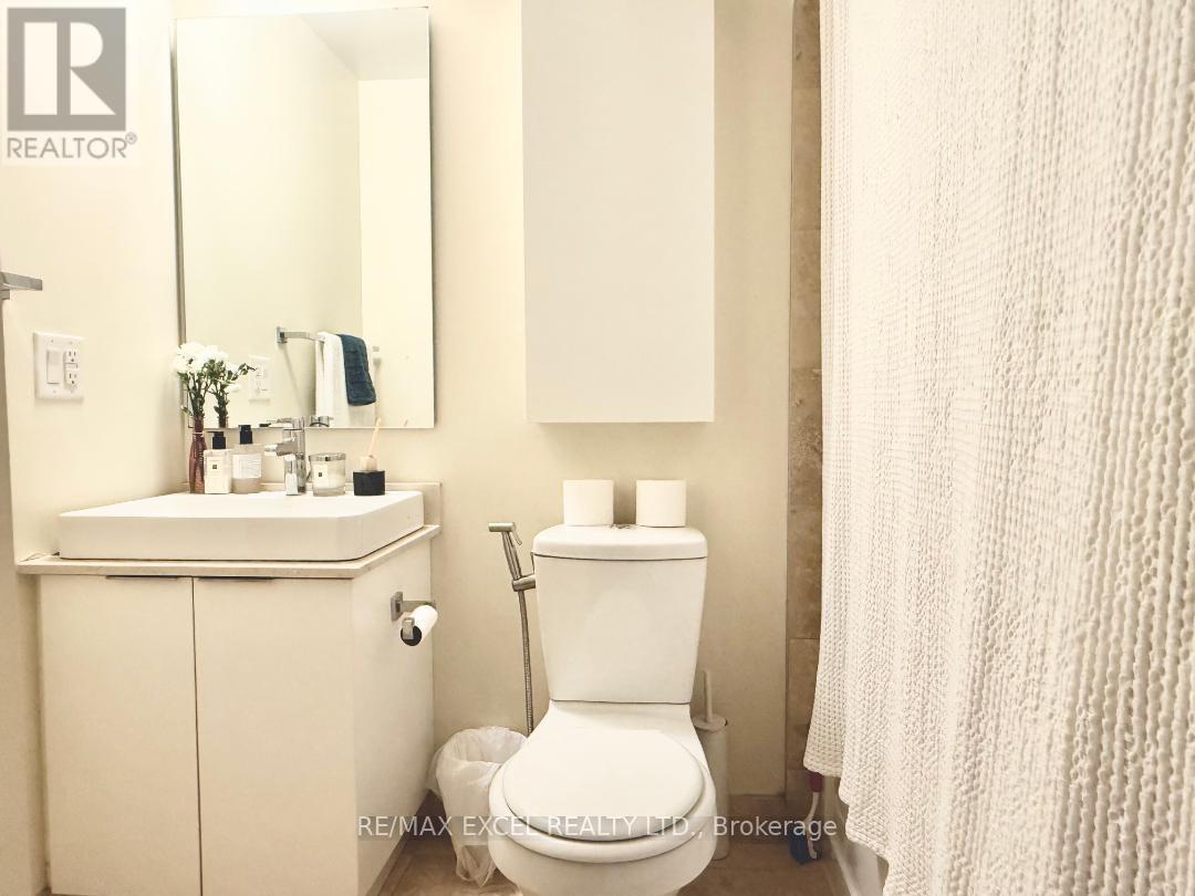 3704 - 14 York Street, Toronto, Ontario  M5J 0B1 - Photo 12 - C13783118