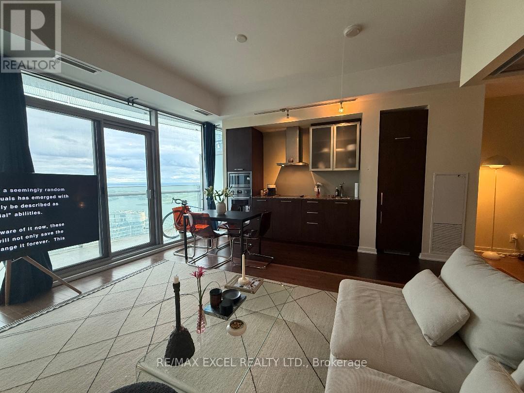 3704 - 14 York Street, Toronto, Ontario  M5J 0B1 - Photo 17 - C13783118