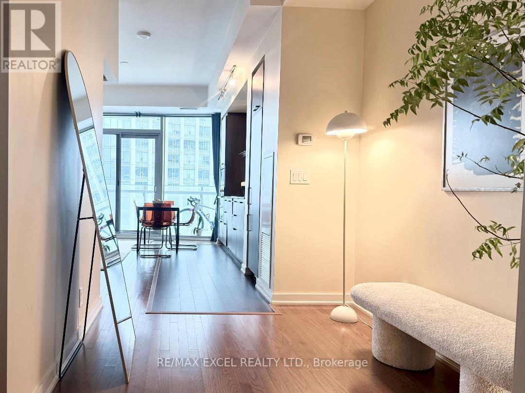 3704 - 14 York Street, Toronto, Ontario  M5J 0B1 - Photo 5 - C13783118