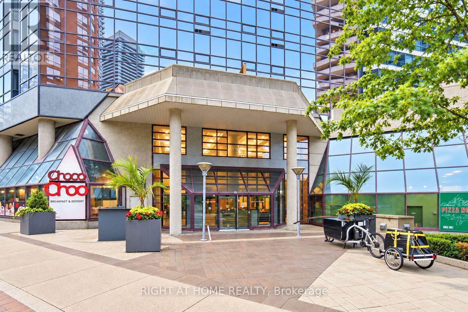 402 - 1001 Bay Street, Toronto (Bay Street Corridor), Ontario  M5S 3A6 - Photo 3 - C13783196