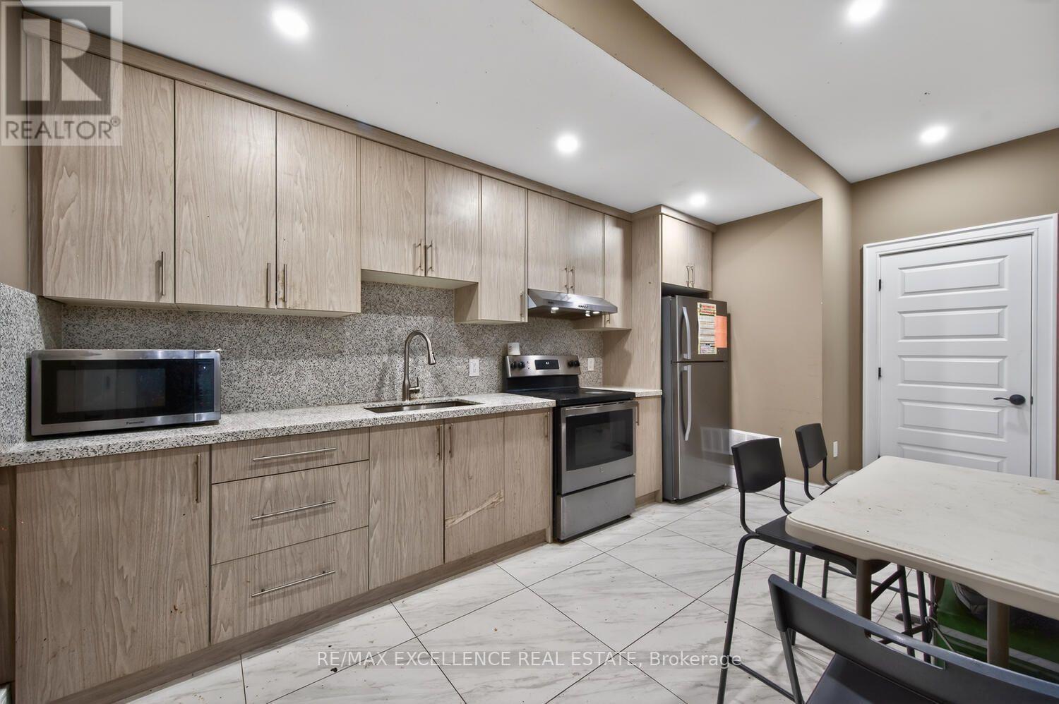 442 Pharmacy Avenue S, Toronto, Ontario  M1L 3G6 - Photo 41 - E13783140