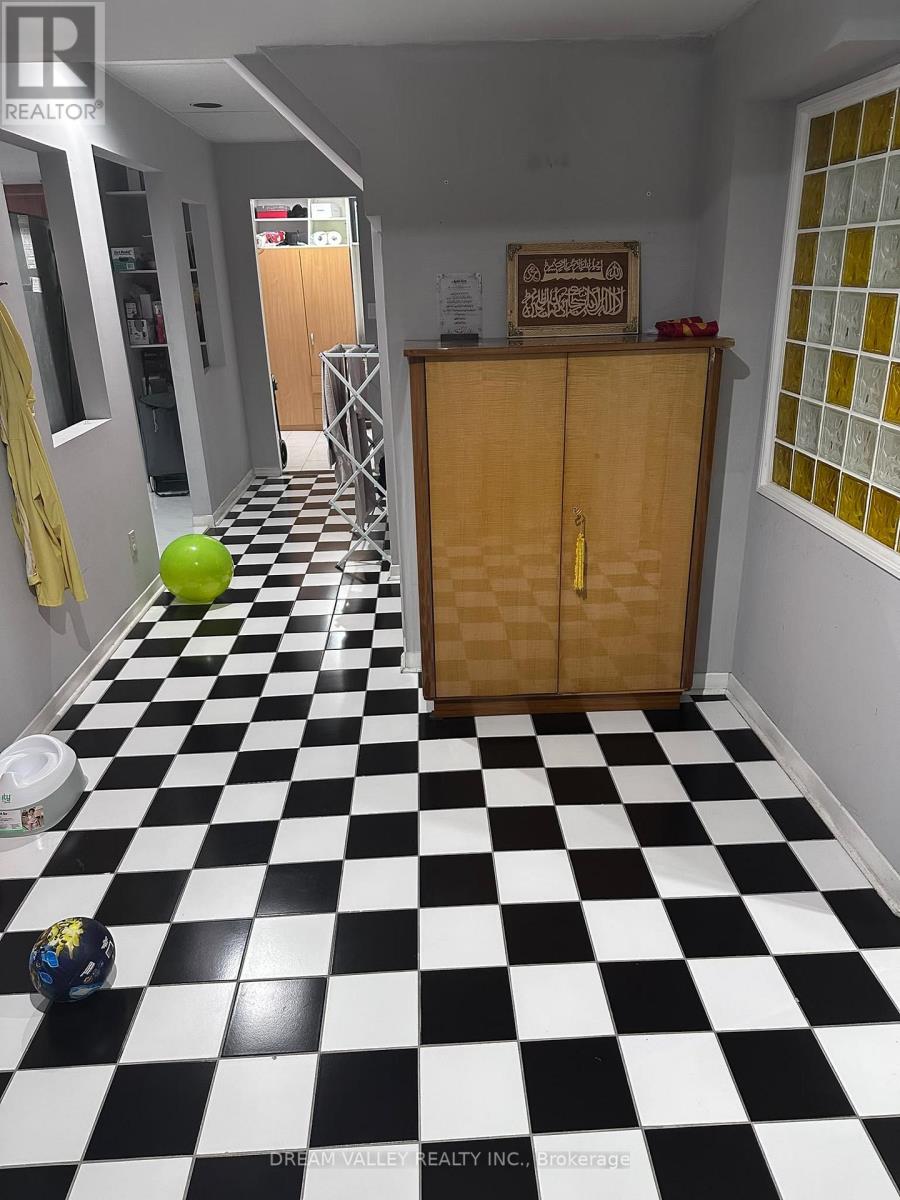 Basement - 275 Waterford Gate, Pickering (Highbush), Ontario  L1V 6N3 - Photo 4 - E13783158