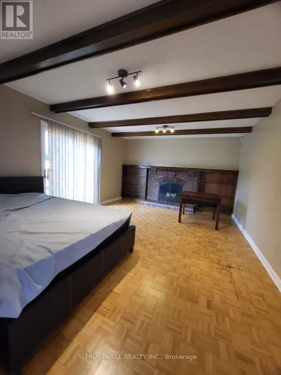 Main - 38 Rosscowan Crescent, Toronto (L'amoreaux), Ontario  M1W 1K7 - Photo 4 - E13783166