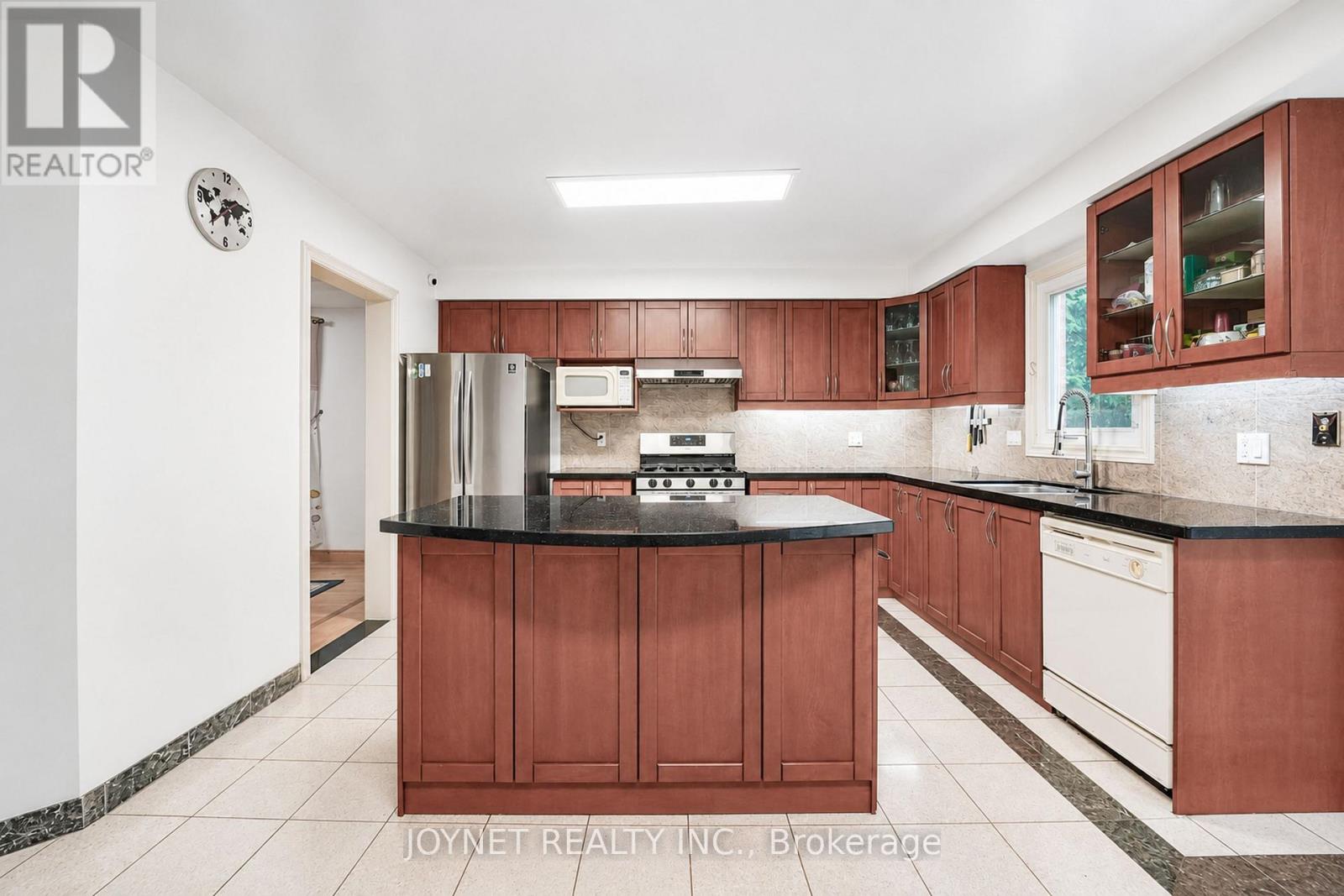 2 Woodriver Street, Richmond Hill (Devonsleigh), Ontario  L4S 1B2 - Photo 15 - N13783154