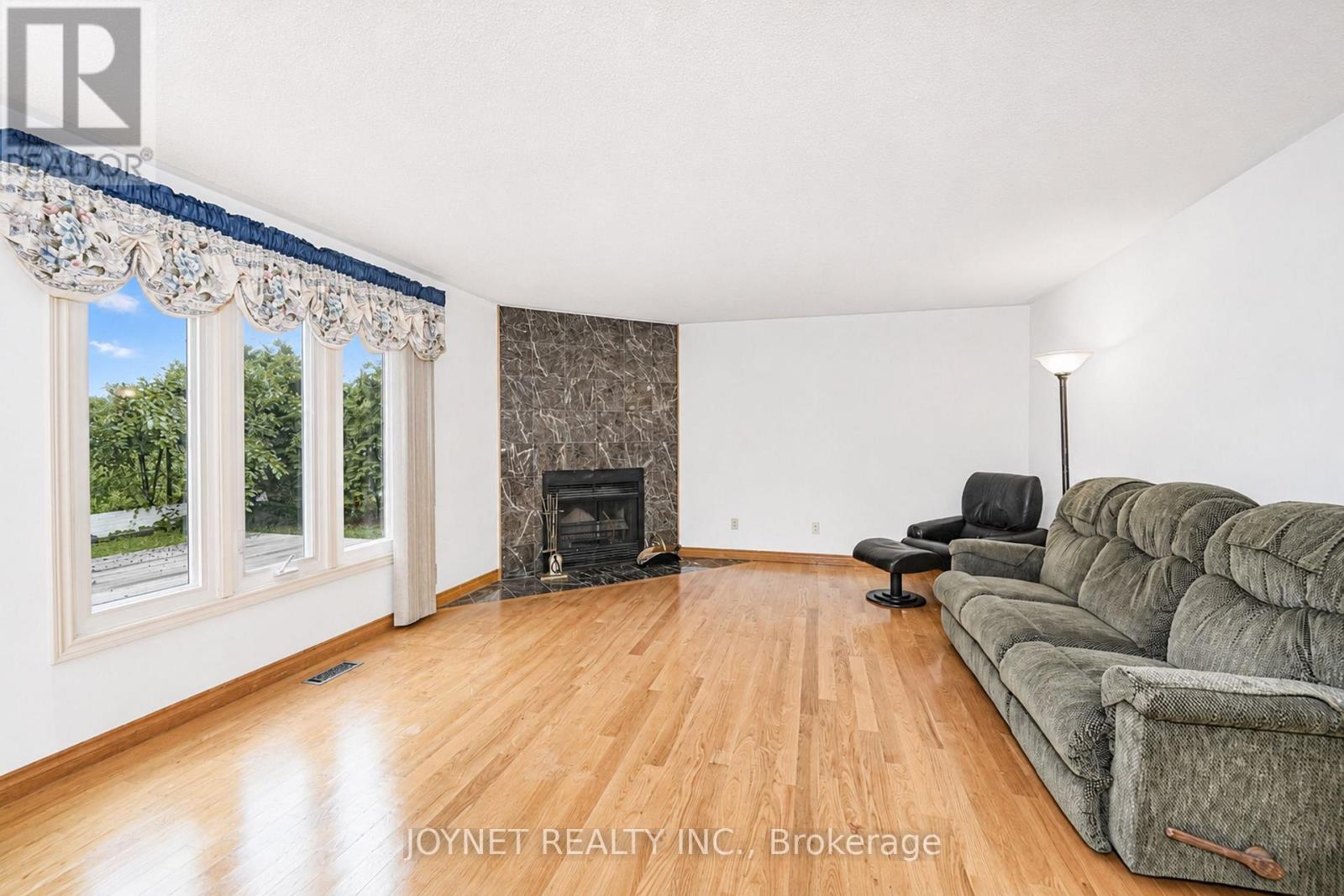2 Woodriver Street, Richmond Hill (Devonsleigh), Ontario  L4S 1B2 - Photo 17 - N13783154