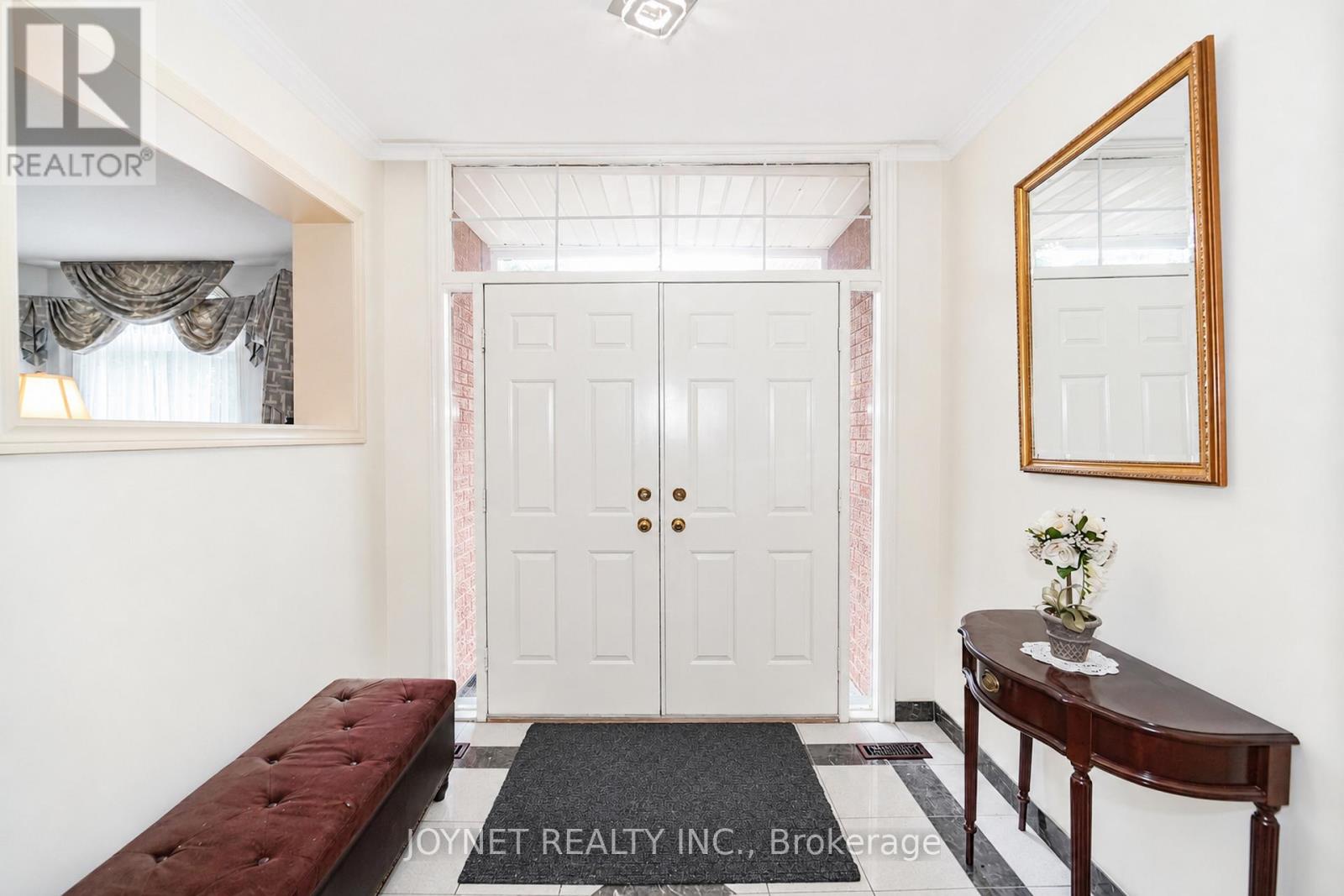 2 Woodriver Street, Richmond Hill (Devonsleigh), Ontario  L4S 1B2 - Photo 5 - N13783154