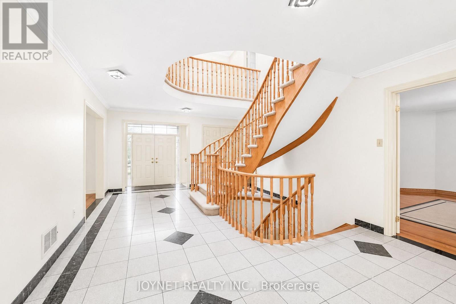 2 Woodriver Street, Richmond Hill (Devonsleigh), Ontario  L4S 1B2 - Photo 7 - N13783154