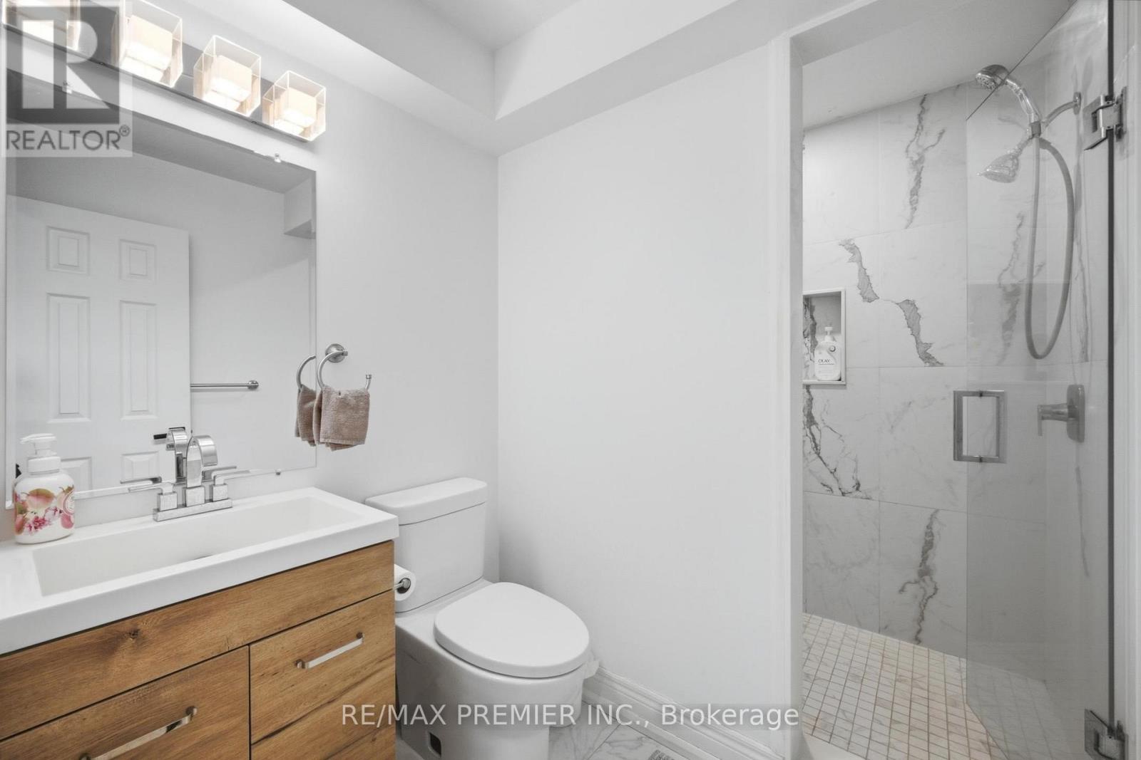 115 William Roe Boulevard, Newmarket, Ontario  L3Y 1B1 - Photo 7 - N13783176