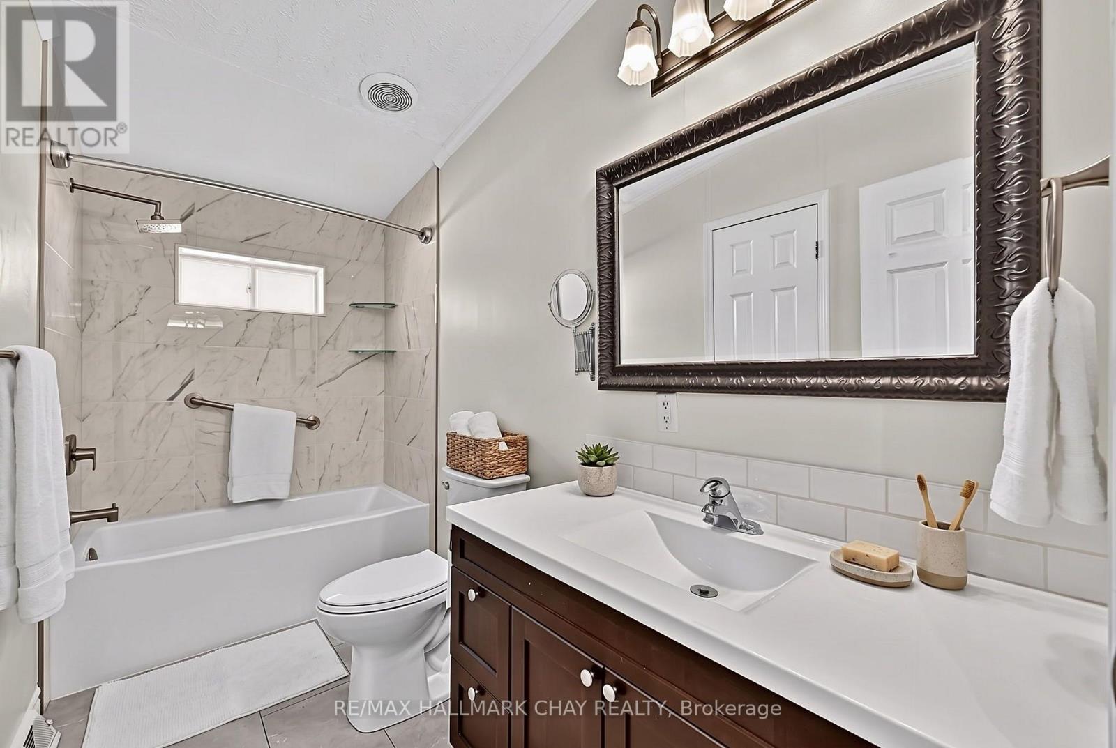 4041 Ash Crescent, Severn, Ontario  L3V 0V1 - Photo 9 - S13783180