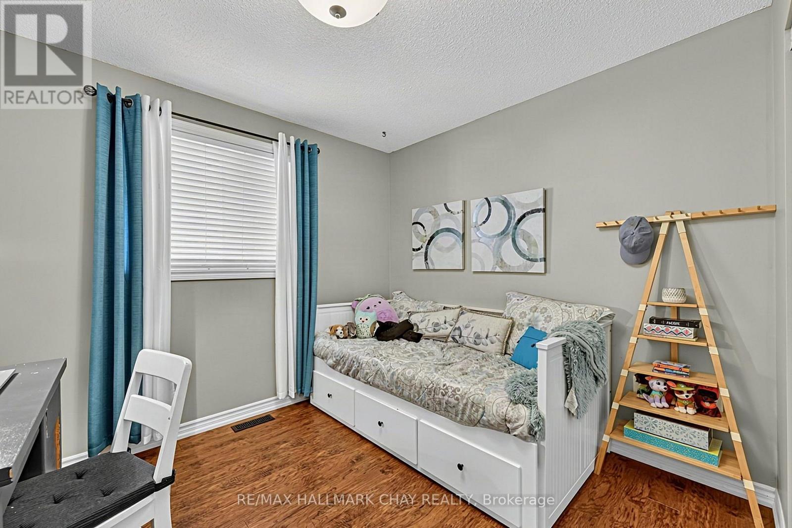 76 Shalom Way, Barrie, Ontario  L4N 5Y3 - Photo 17 - S13783190