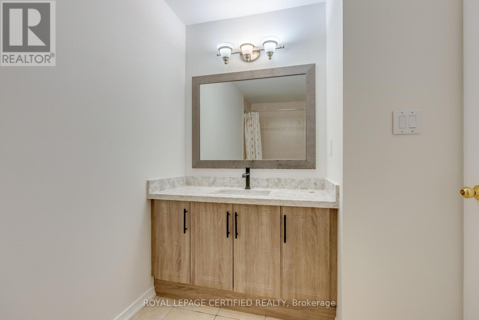 3053 Ferguson Drive, Burlington, Ontario  L7M 0G5 - Photo 21 - W13783162