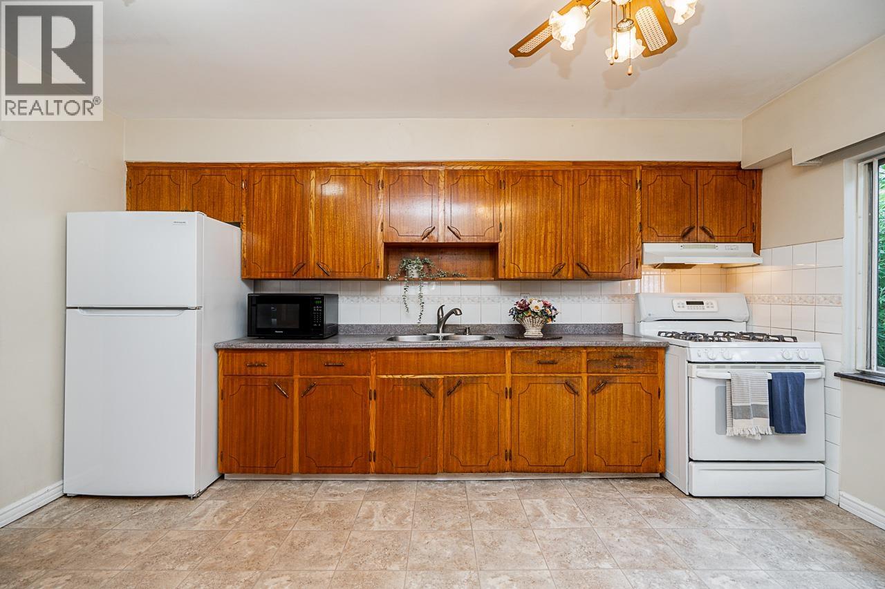 1342 Grant Street, Vancouver, British Columbia  V5L 2X5 - Photo 9 - R3165202