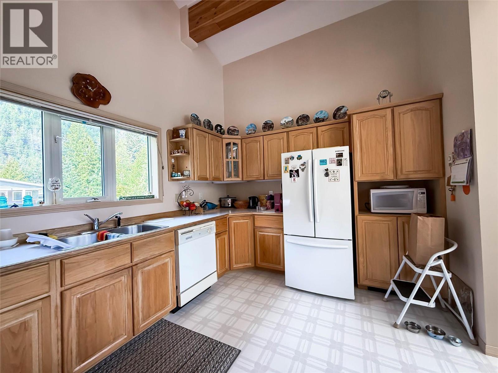 309 Kootenay Street, Lardeau, British Columbia  V0G 1M0 - Photo 23 - 10386187