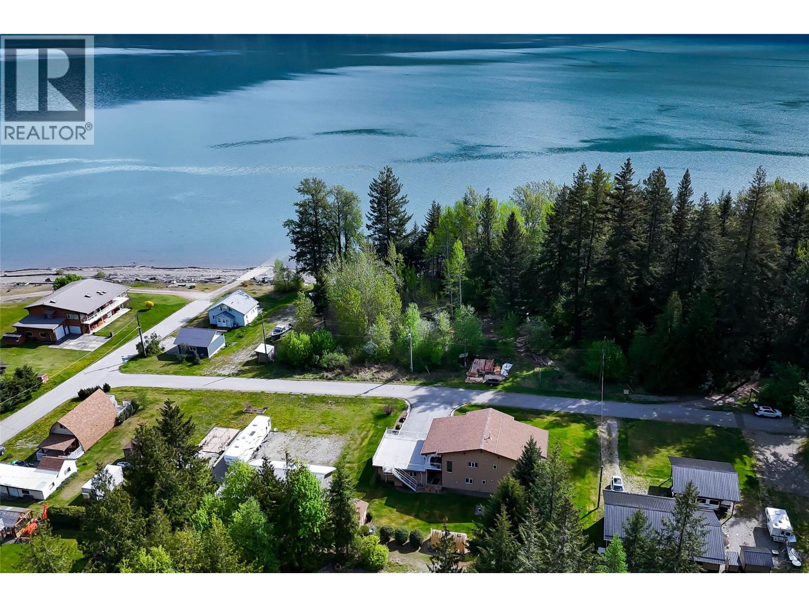 309 Kootenay Street, Lardeau, British Columbia  V0G 1M0 - Photo 6 - 10386187