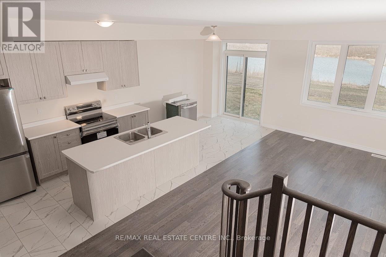 386 Barker Parkway, Thorold, Ontario  L2E 6S4 - Photo 3 - X13783146