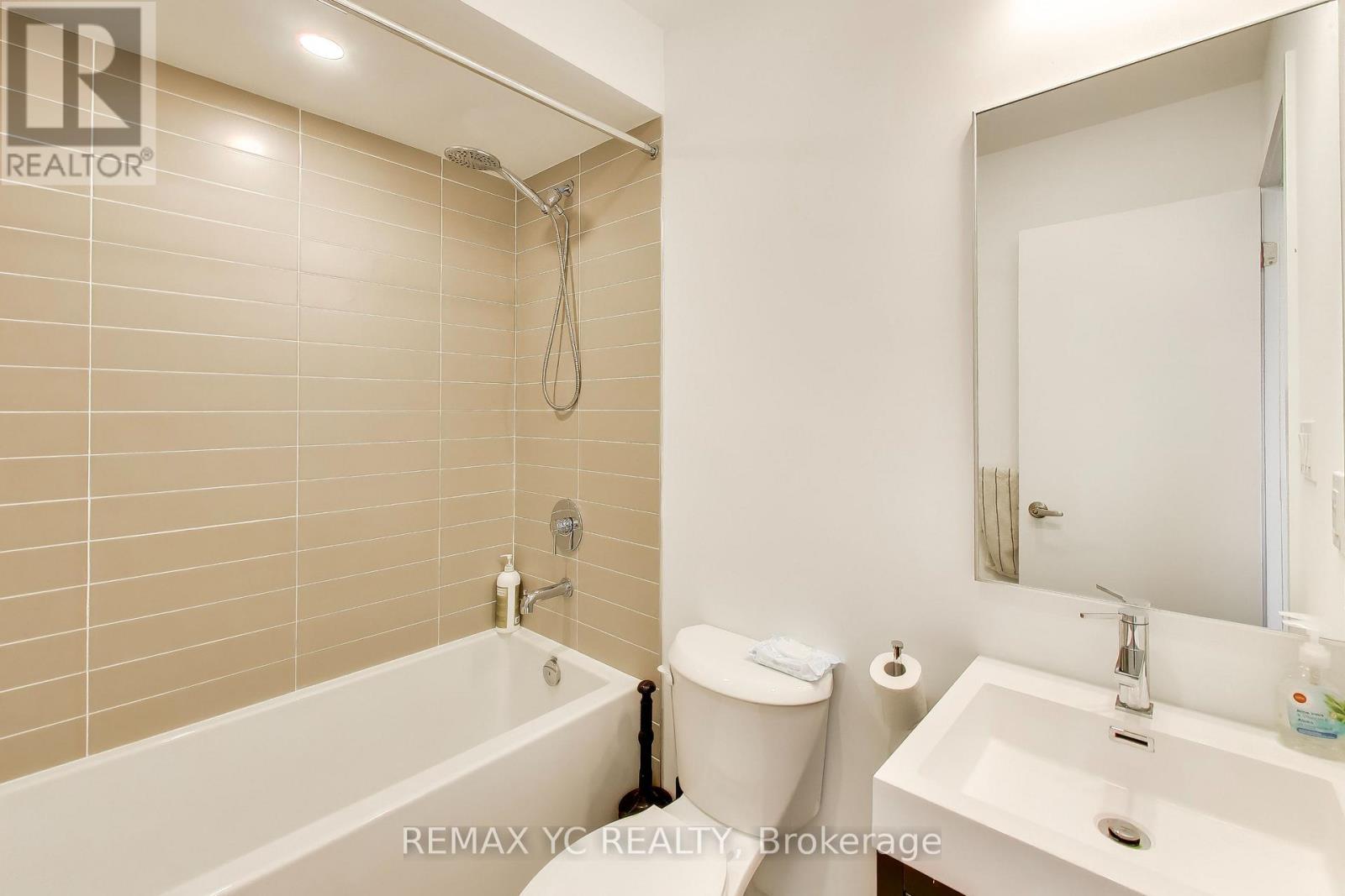 18 Deep Roots Terrace, Toronto, Ontario  M6A 0G1 - Photo 19 - C13534294