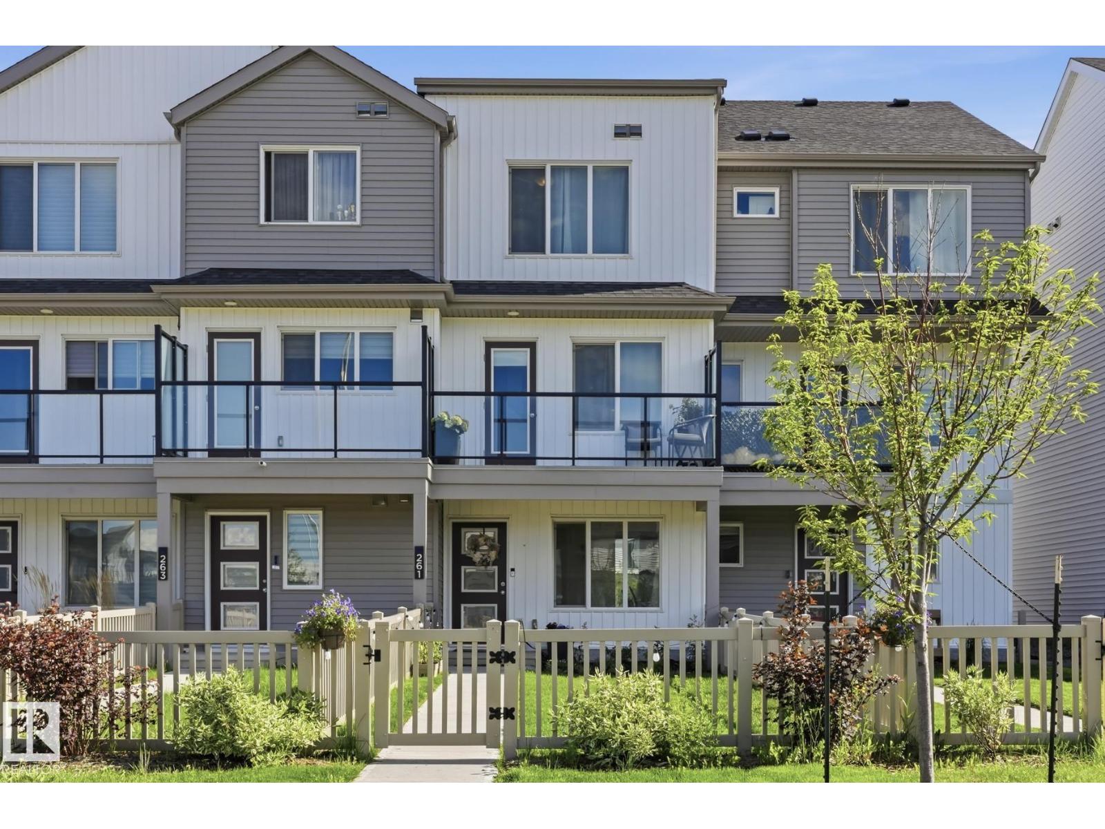 261 Marquis Bv Ne, Edmonton, Alberta  T5Y 4E7 - Photo 2 - E4508679
