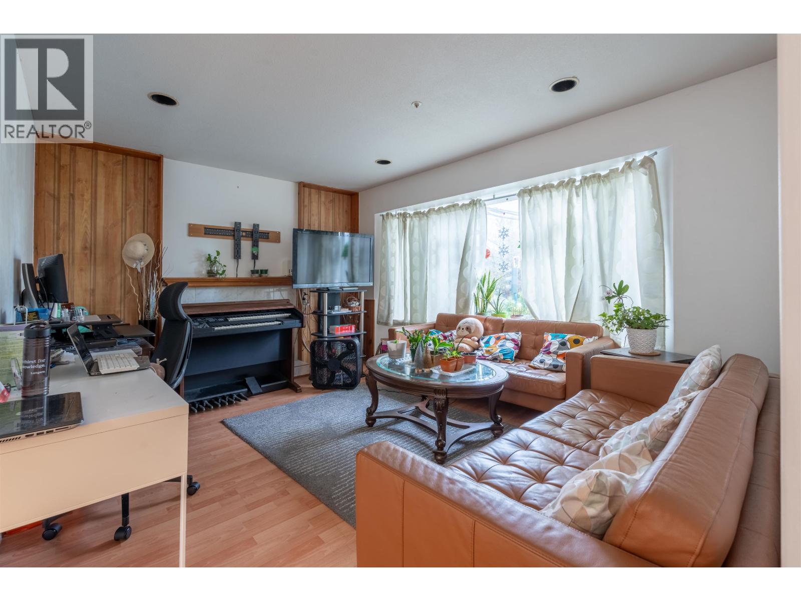 3681 Adanac Street, Vancouver, British Columbia  V5K 2P7 - Photo 8 - R3165343