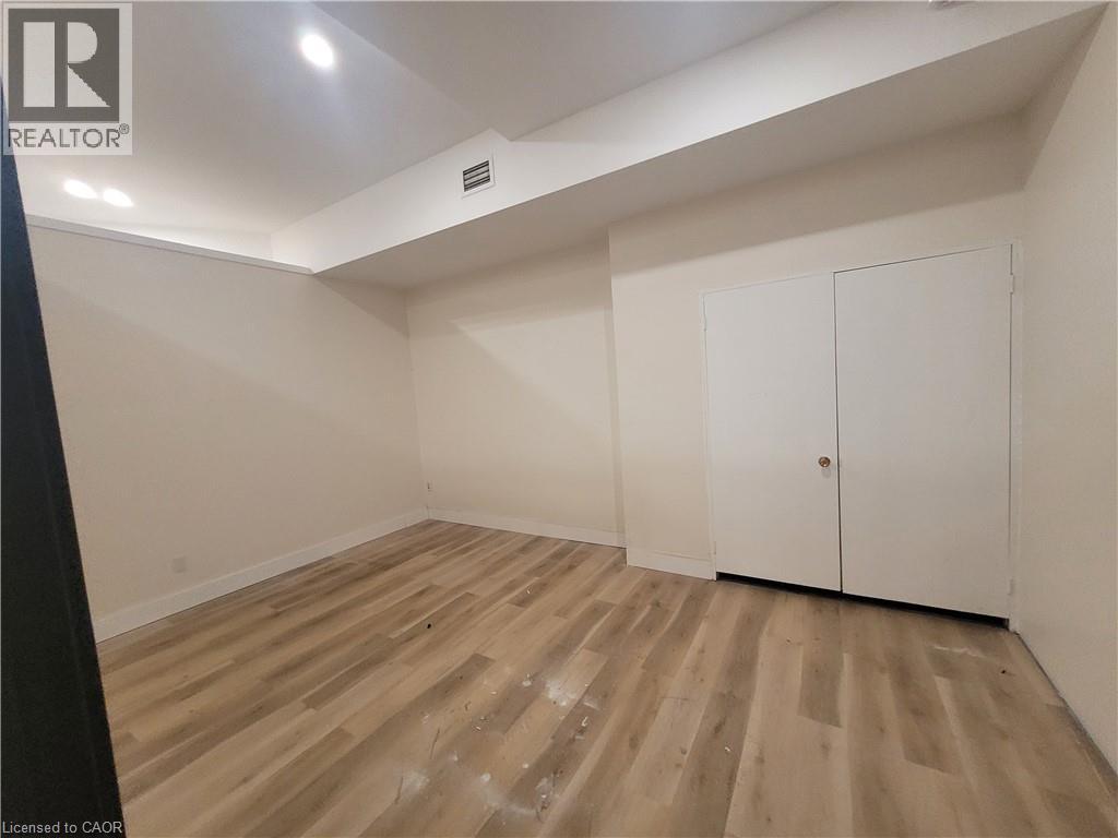 1160 Blair Road Unit# M, Burlington, Ontario  L7M 1K9 - Photo 13 - 40863400