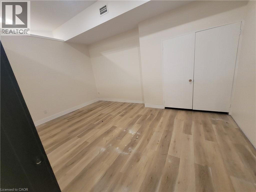 1160 Blair Road Unit# M, Burlington, Ontario  L7M 1K9 - Photo 11 - 40863400