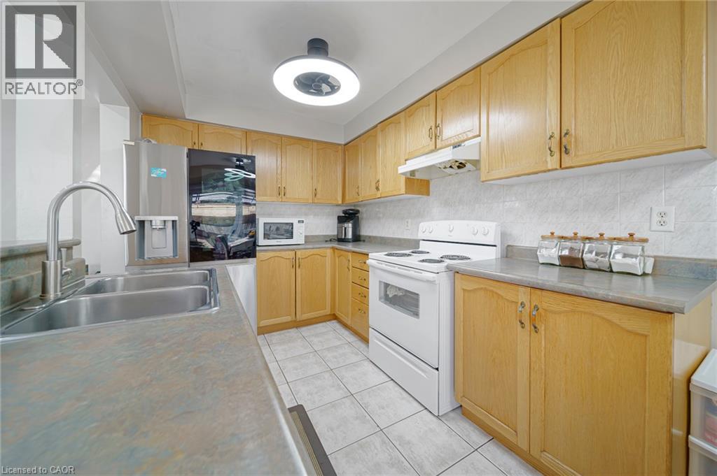 800 Paramount Drive Unit# 1, Stoney Creek, Ontario  L8J 3V7 - Photo 10 - 40861903