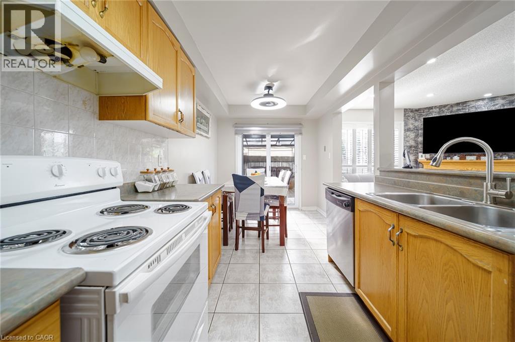 800 Paramount Drive Unit# 1, Stoney Creek, Ontario  L8J 3V7 - Photo 12 - 40861903