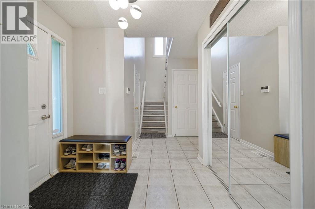 800 Paramount Drive Unit# 1, Stoney Creek, Ontario  L8J 3V7 - Photo 14 - 40861903