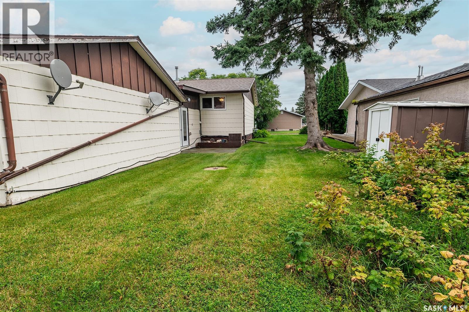 301 9th Street E, Wynyard, Saskatchewan  S0A 4T0 - Photo 40 - SK048443