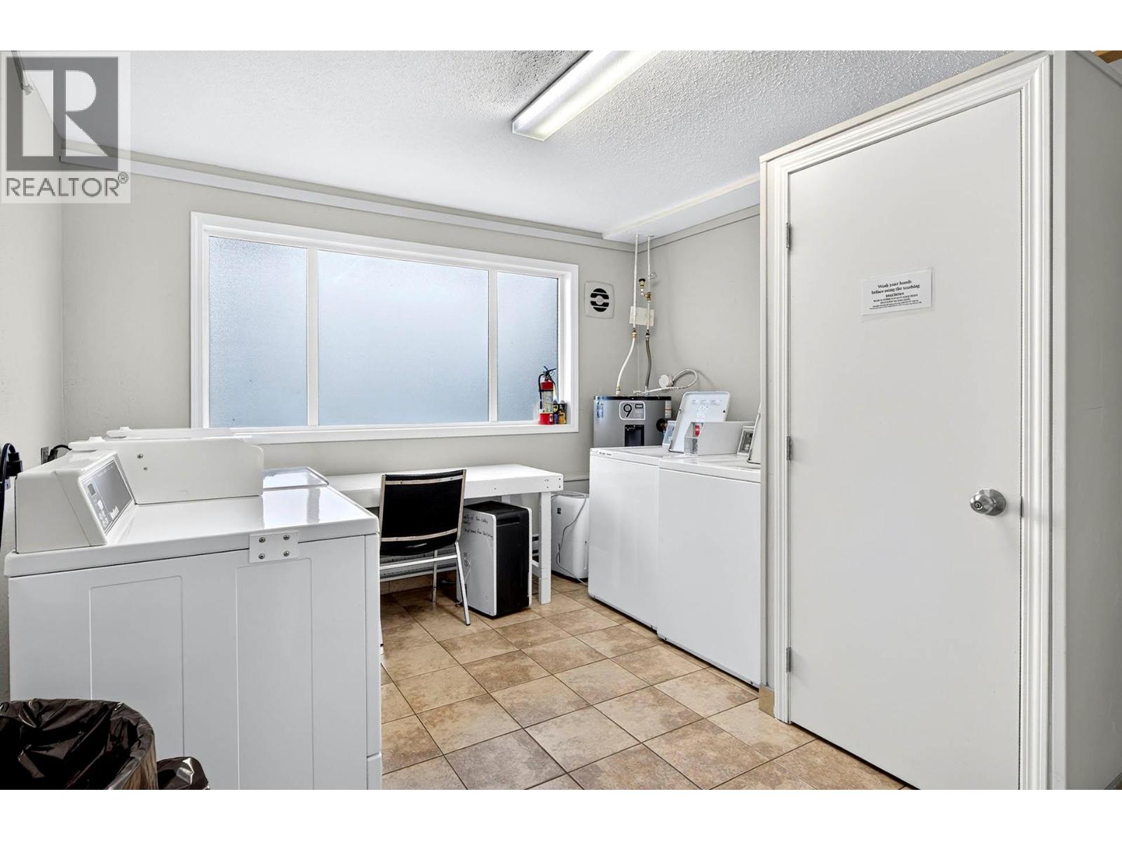 190 Carson Crescent, Kamloops, British Columbia  V2B 3S3 - Photo 44 - 10400818