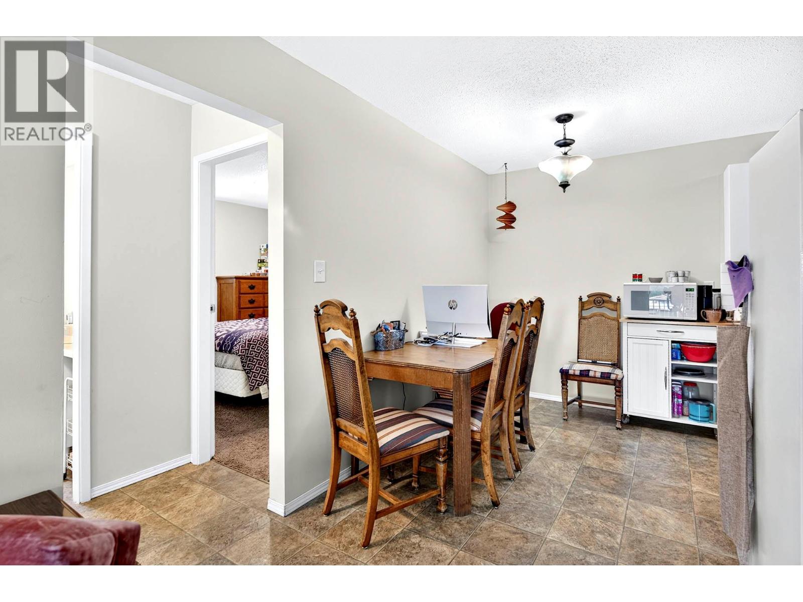190 Carson Crescent, Kamloops, British Columbia  V2B 3S3 - Photo 13 - 10400818