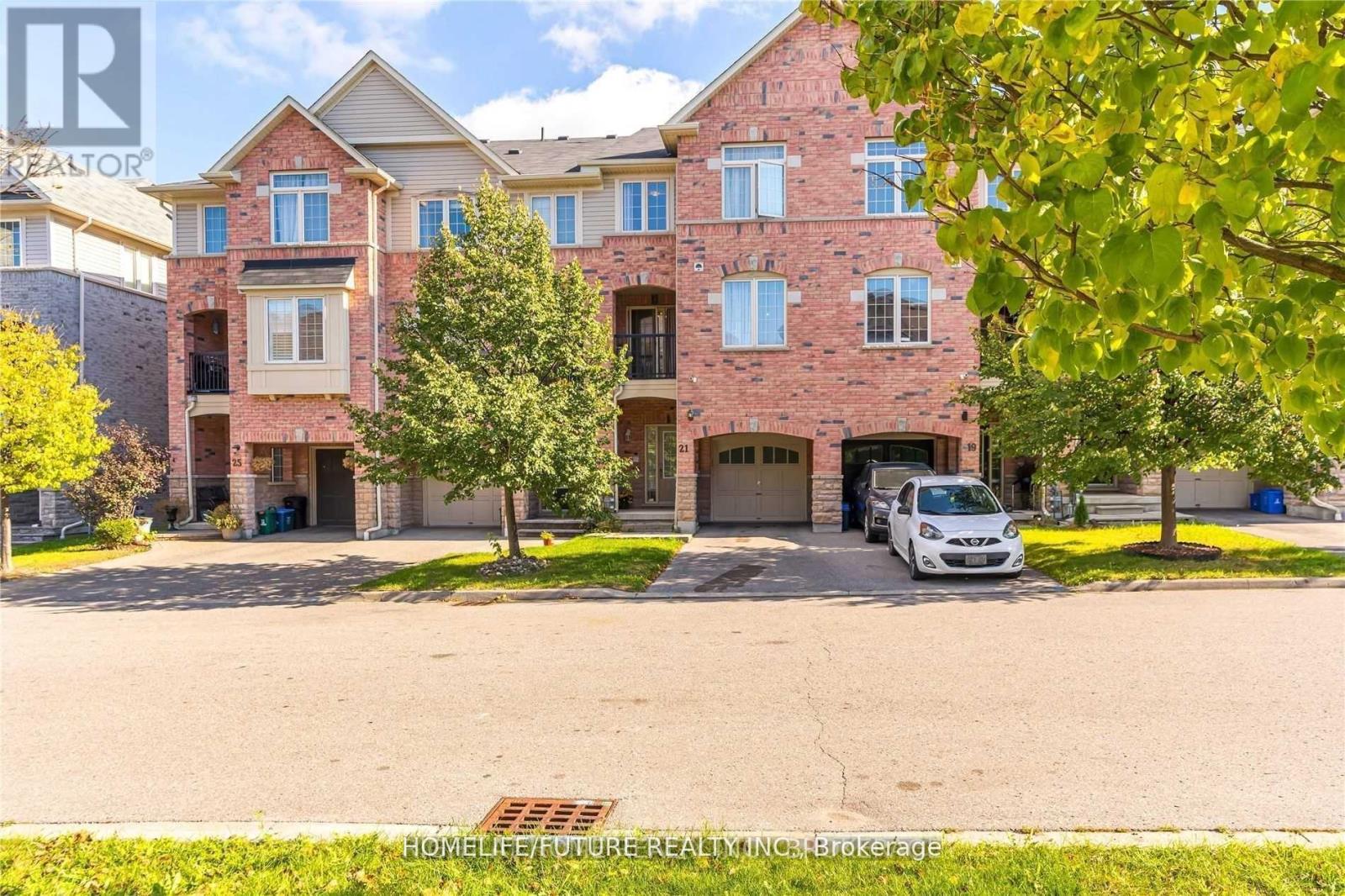 21 LINNELL STREET, Ajax, Ontario