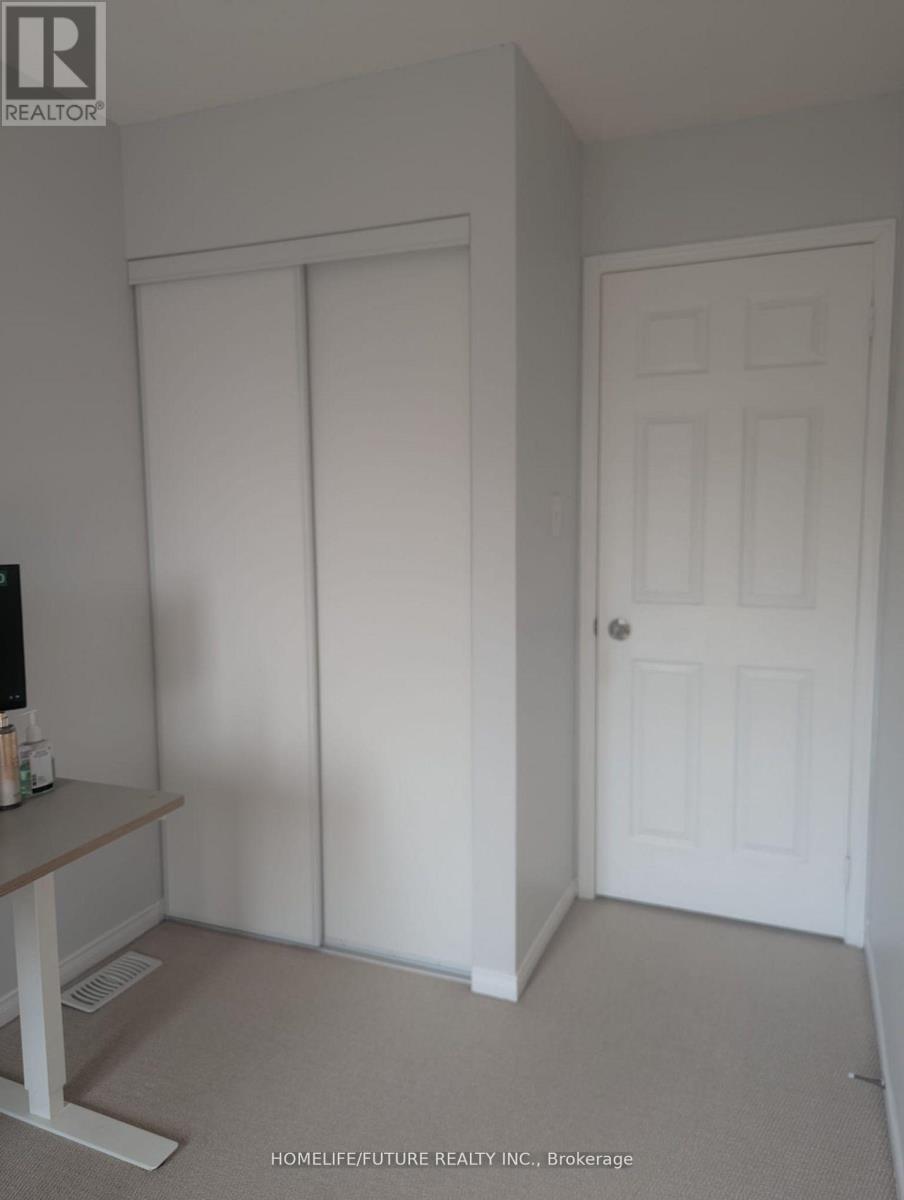21 Linnell Street, Ajax, Ontario  L1Z 0K9 - Photo 15 - E13783216