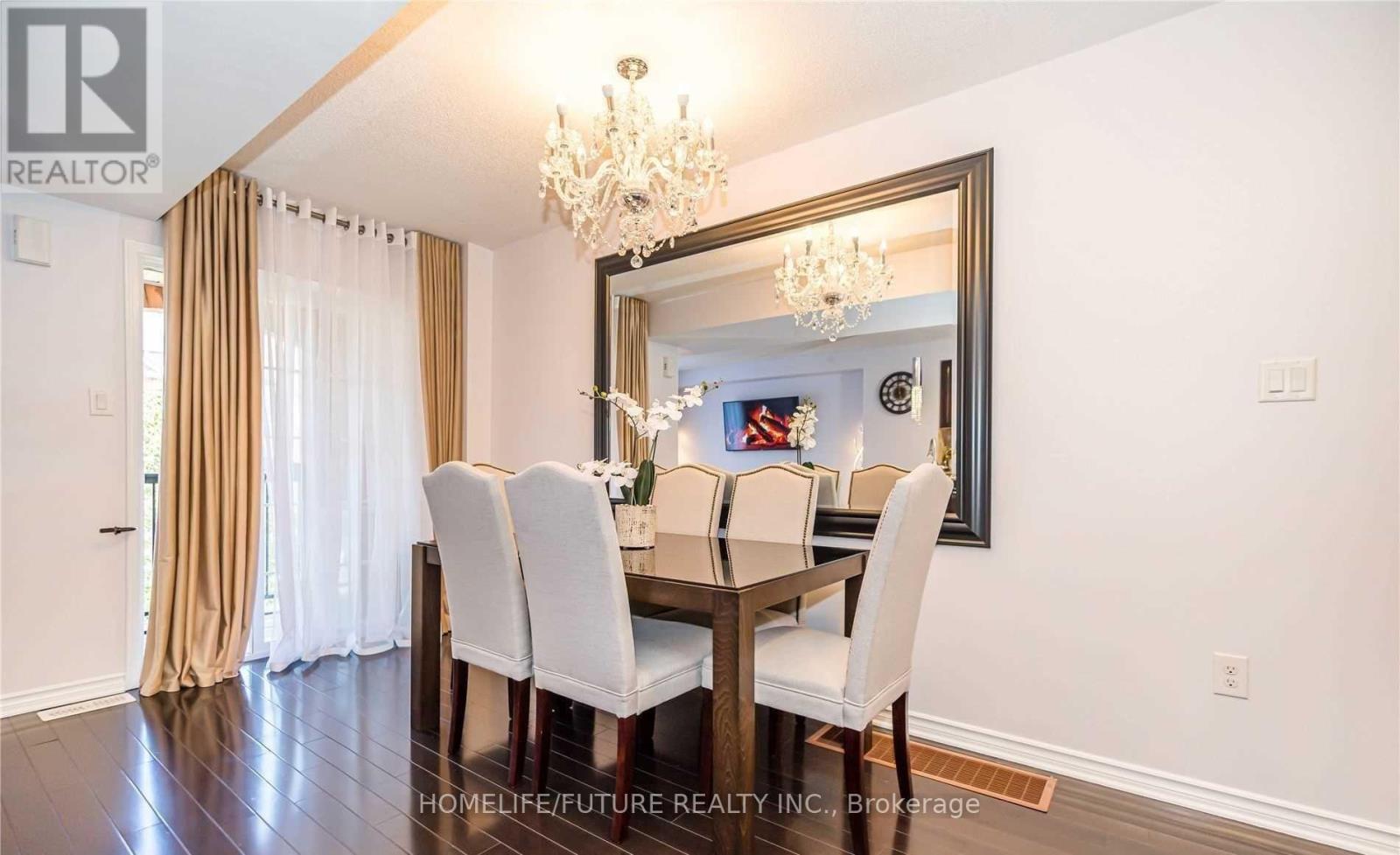 21 Linnell Street, Ajax, Ontario  L1Z 0K9 - Photo 7 - E13783216
