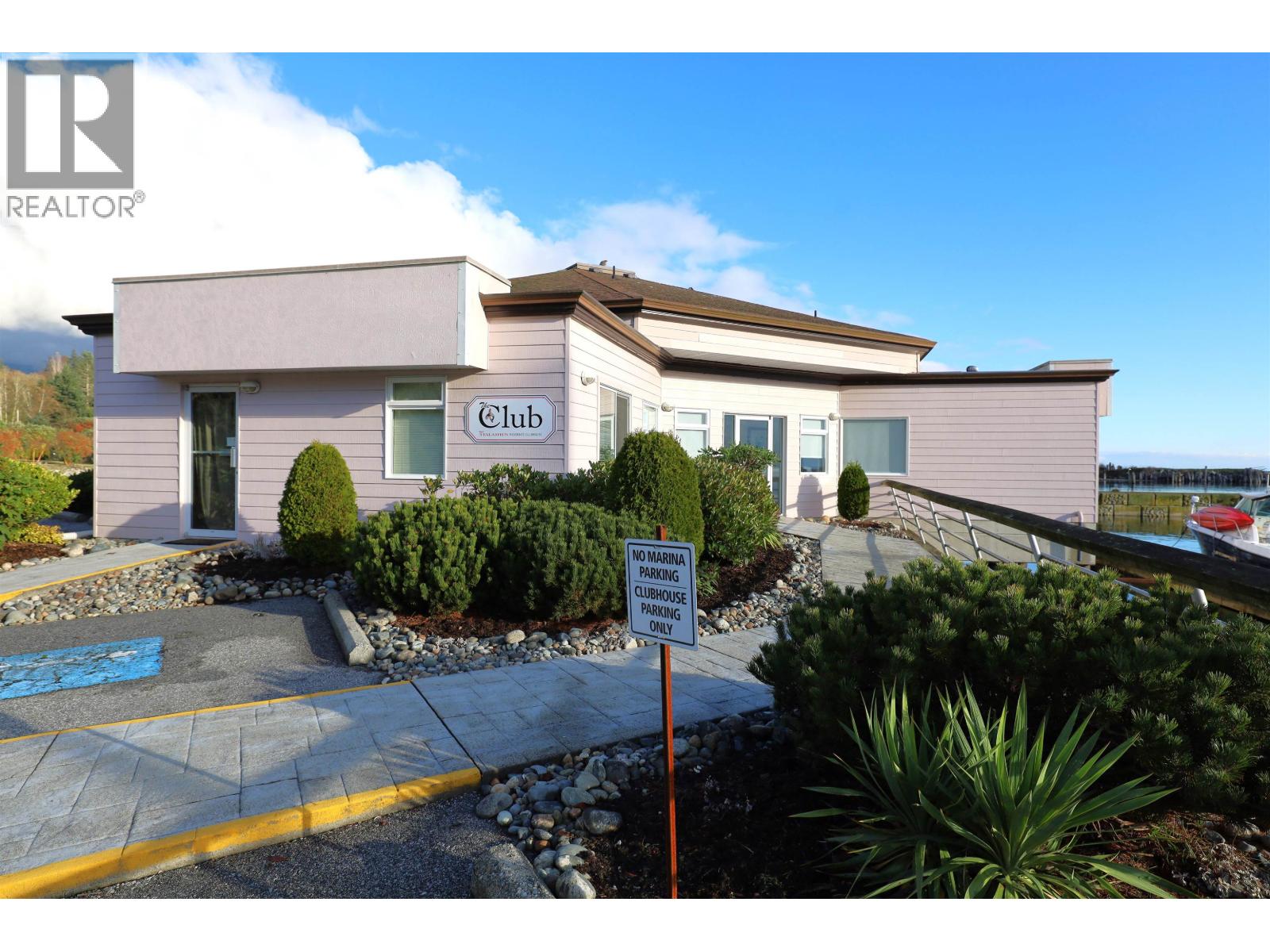 312 1585 Field Road, Sechelt, British Columbia  V7Z 0H1 - Photo 4 - R3165358
