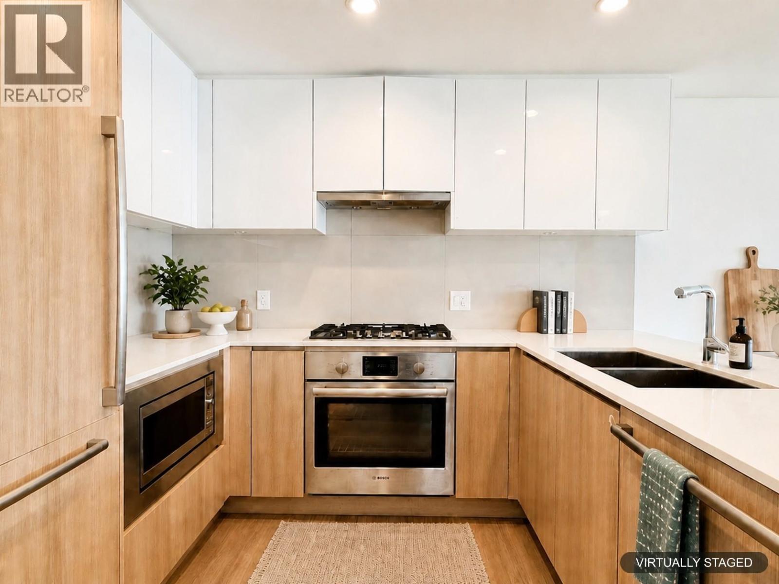 1001 618 Carnarvon Street, New Westminster, British Columbia  V3M 0N9 - Photo 3 - R3165398