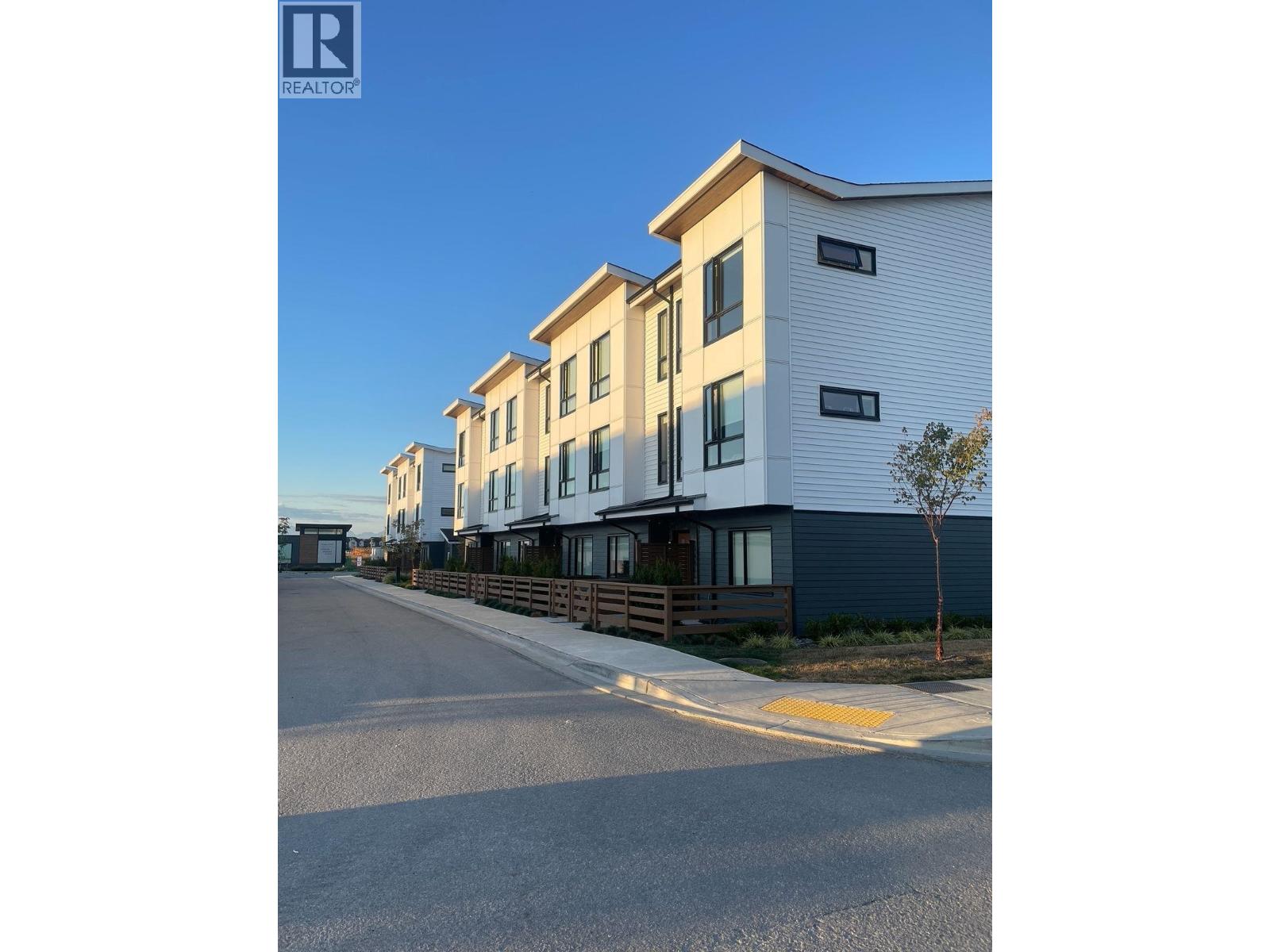 2 4745 SPRUCE WAY, delta, British Columbia