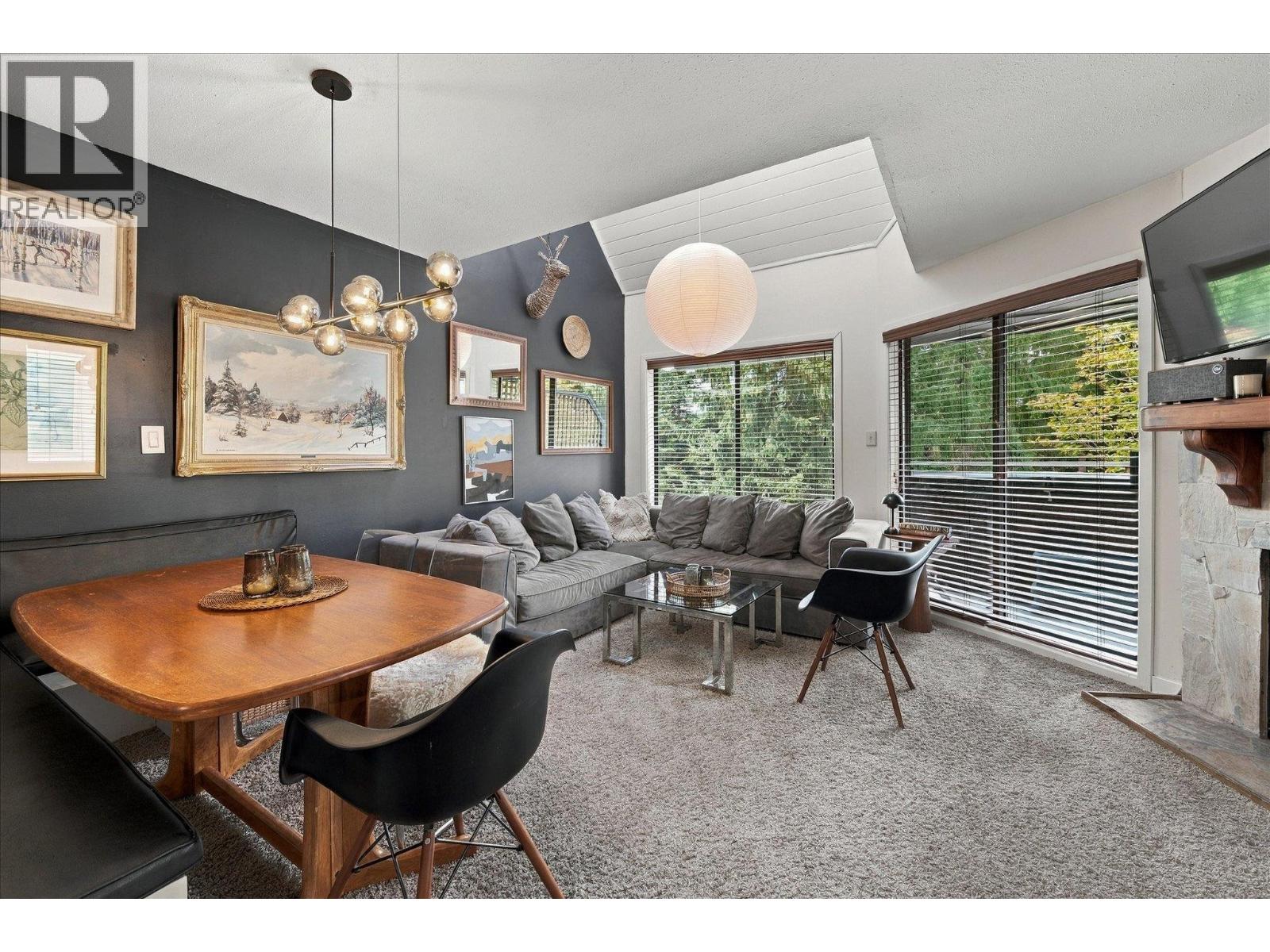 4 2014 London Lane, Whistler, British Columbia  V8E 0B6 - Photo 2 - R3165419