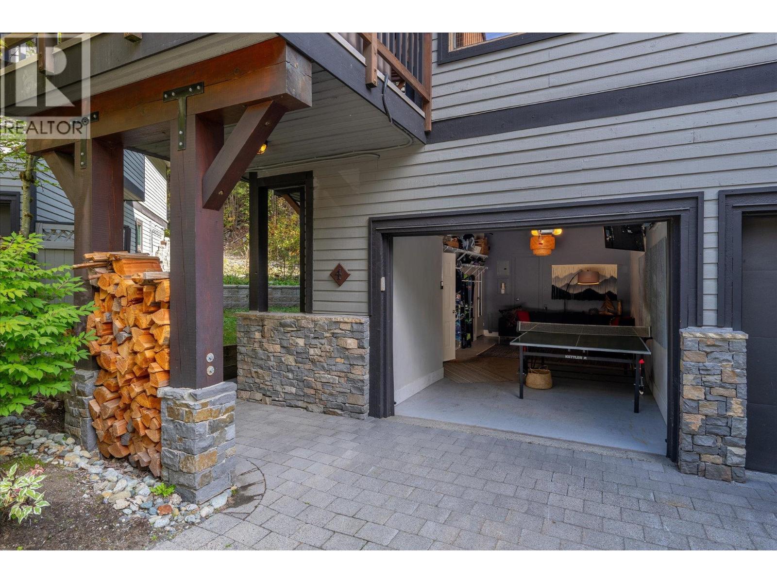 4 2014 London Lane, Whistler, British Columbia  V8E 0B6 - Photo 21 - R3165419