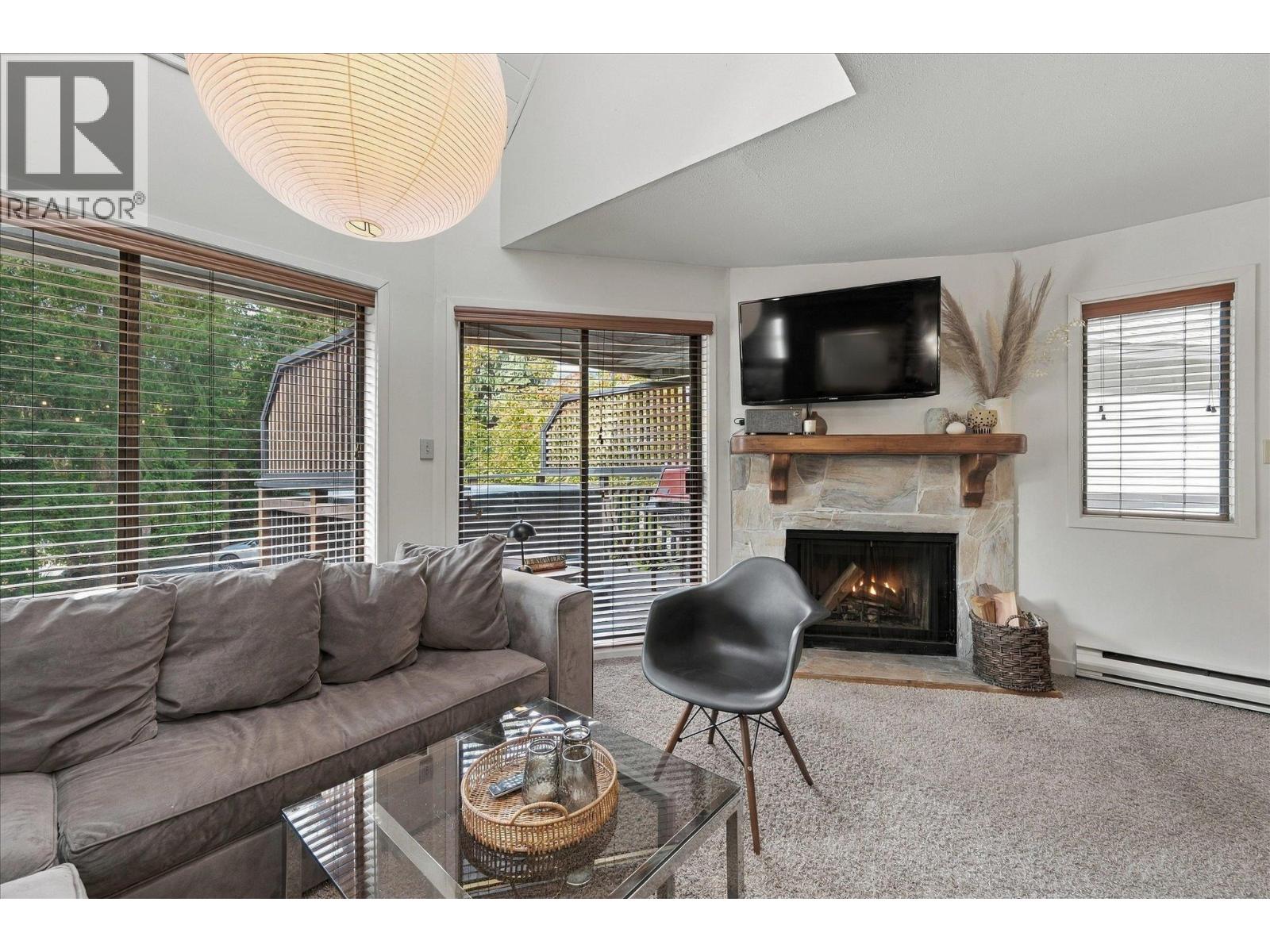 4 2014 London Lane, Whistler, British Columbia  V8E 0B6 - Photo 3 - R3165419