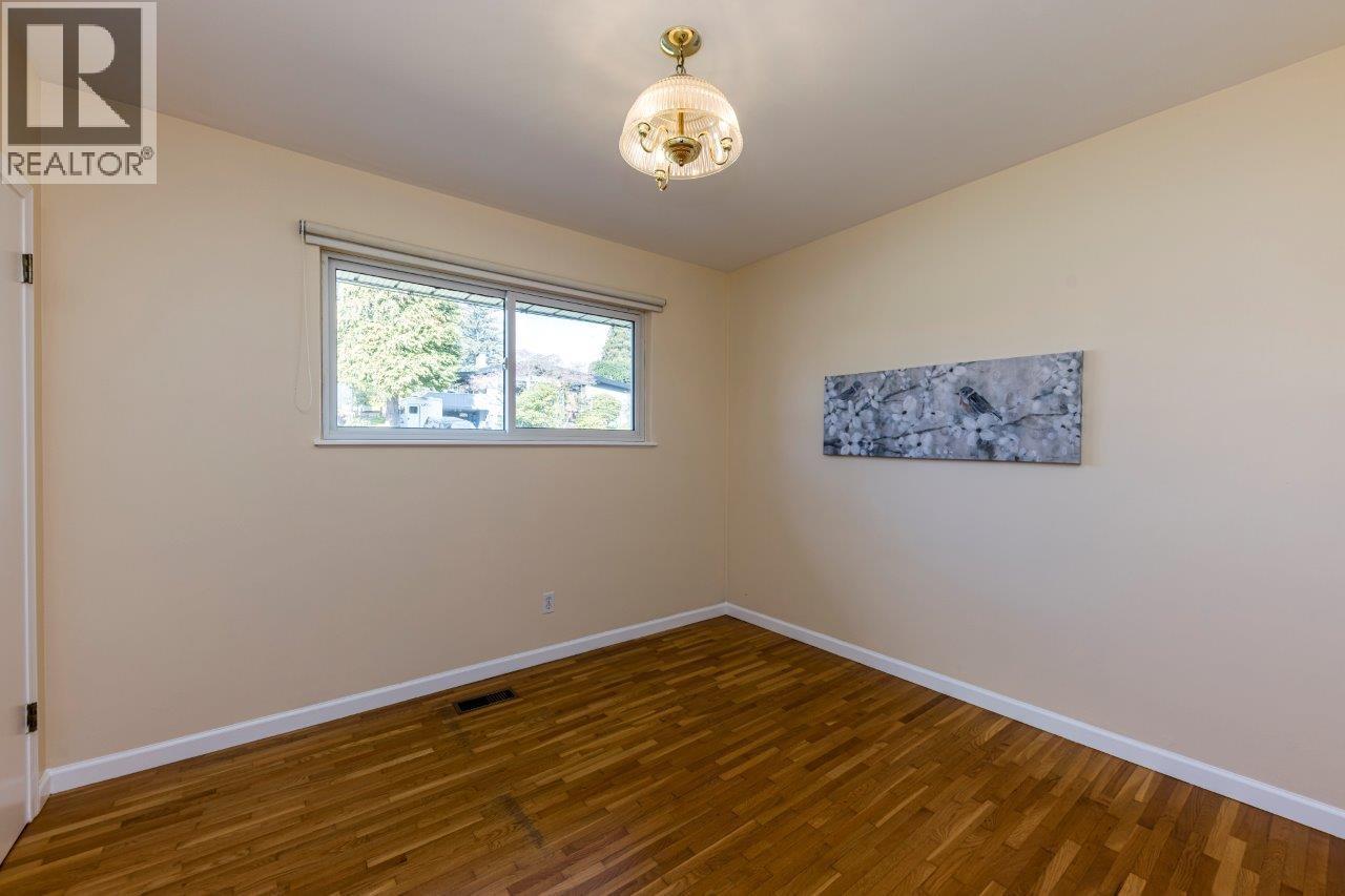 2094 Viewlynn Drive, North Vancouver, British Columbia  V7J 2W8 - Photo 14 - R3165373