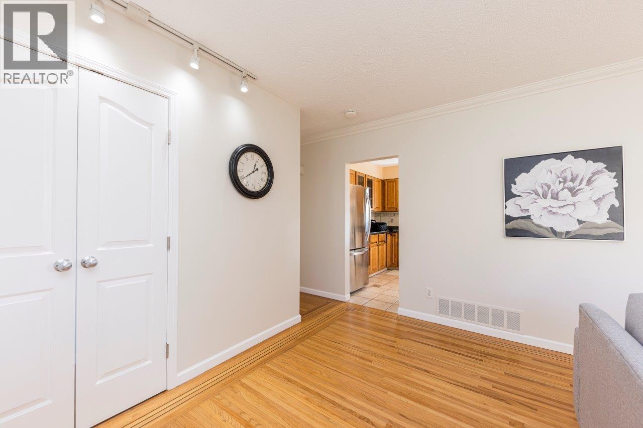 2094 Viewlynn Drive, North Vancouver, British Columbia  V7J 2W8 - Photo 18 - R3165373