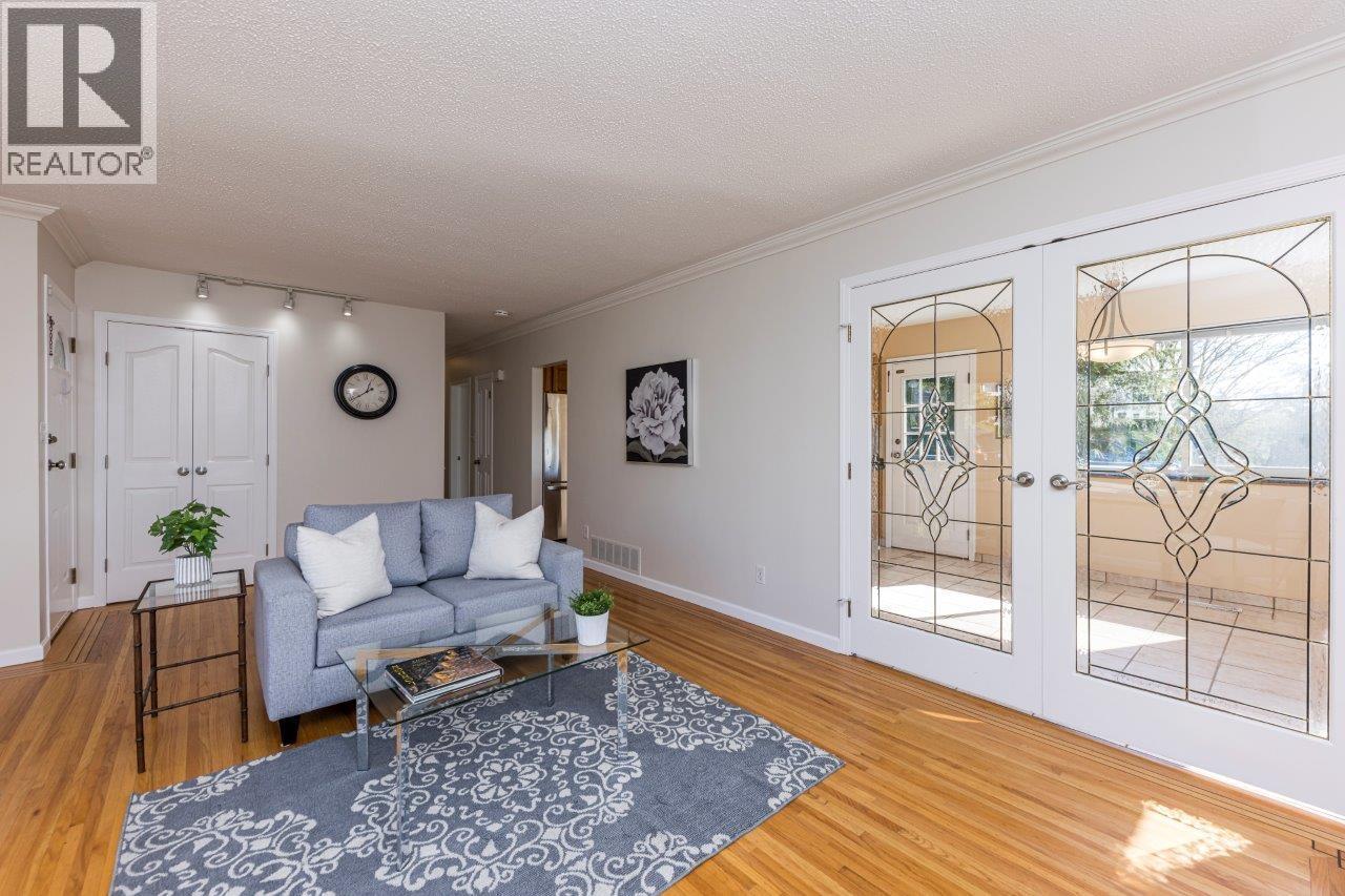2094 Viewlynn Drive, North Vancouver, British Columbia  V7J 2W8 - Photo 19 - R3165373