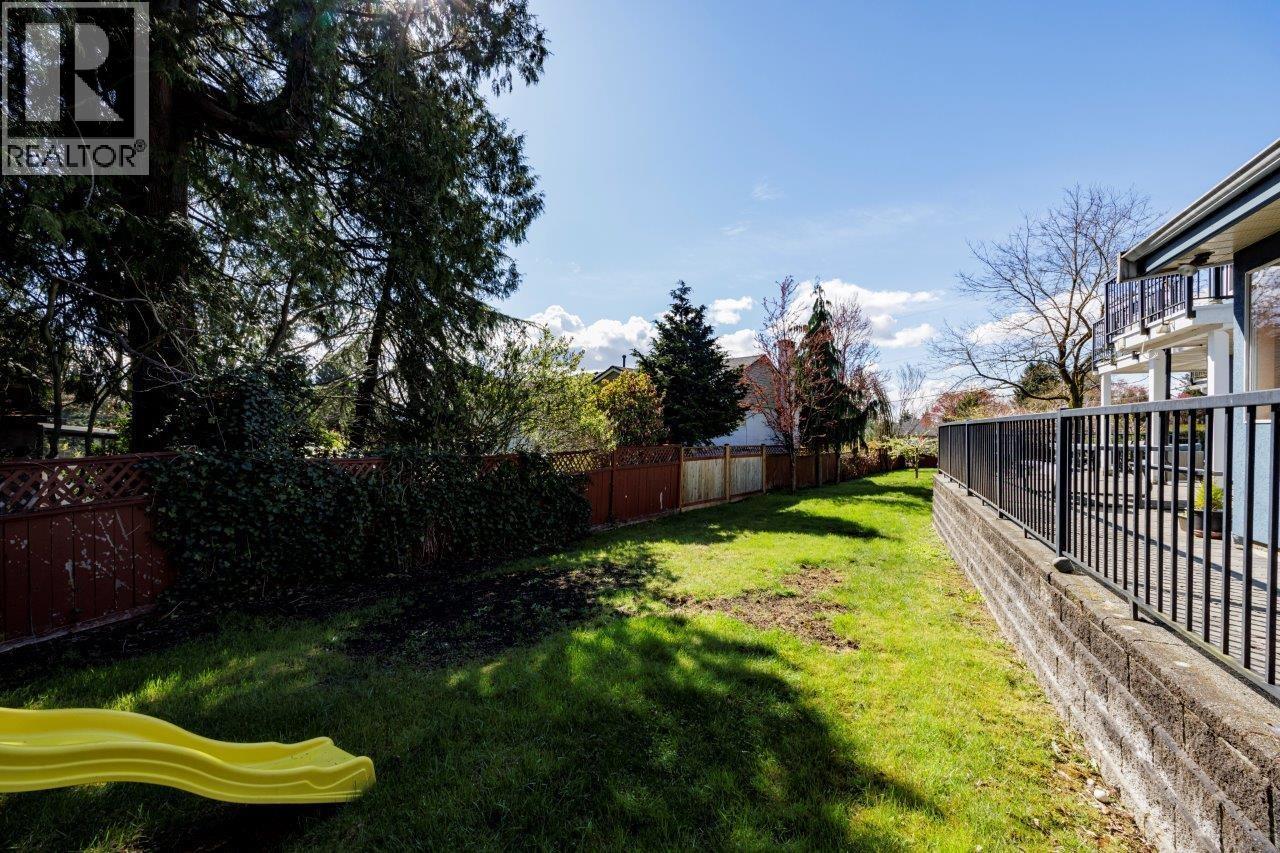 2094 Viewlynn Drive, North Vancouver, British Columbia  V7J 2W8 - Photo 24 - R3165373
