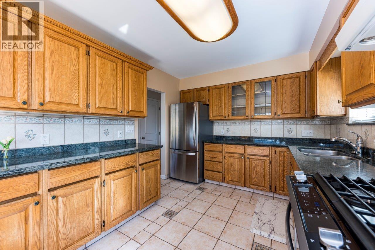 2094 Viewlynn Drive, North Vancouver, British Columbia  V7J 2W8 - Photo 27 - R3165373