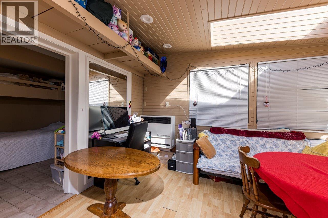 2094 Viewlynn Drive, North Vancouver, British Columbia  V7J 2W8 - Photo 36 - R3165373
