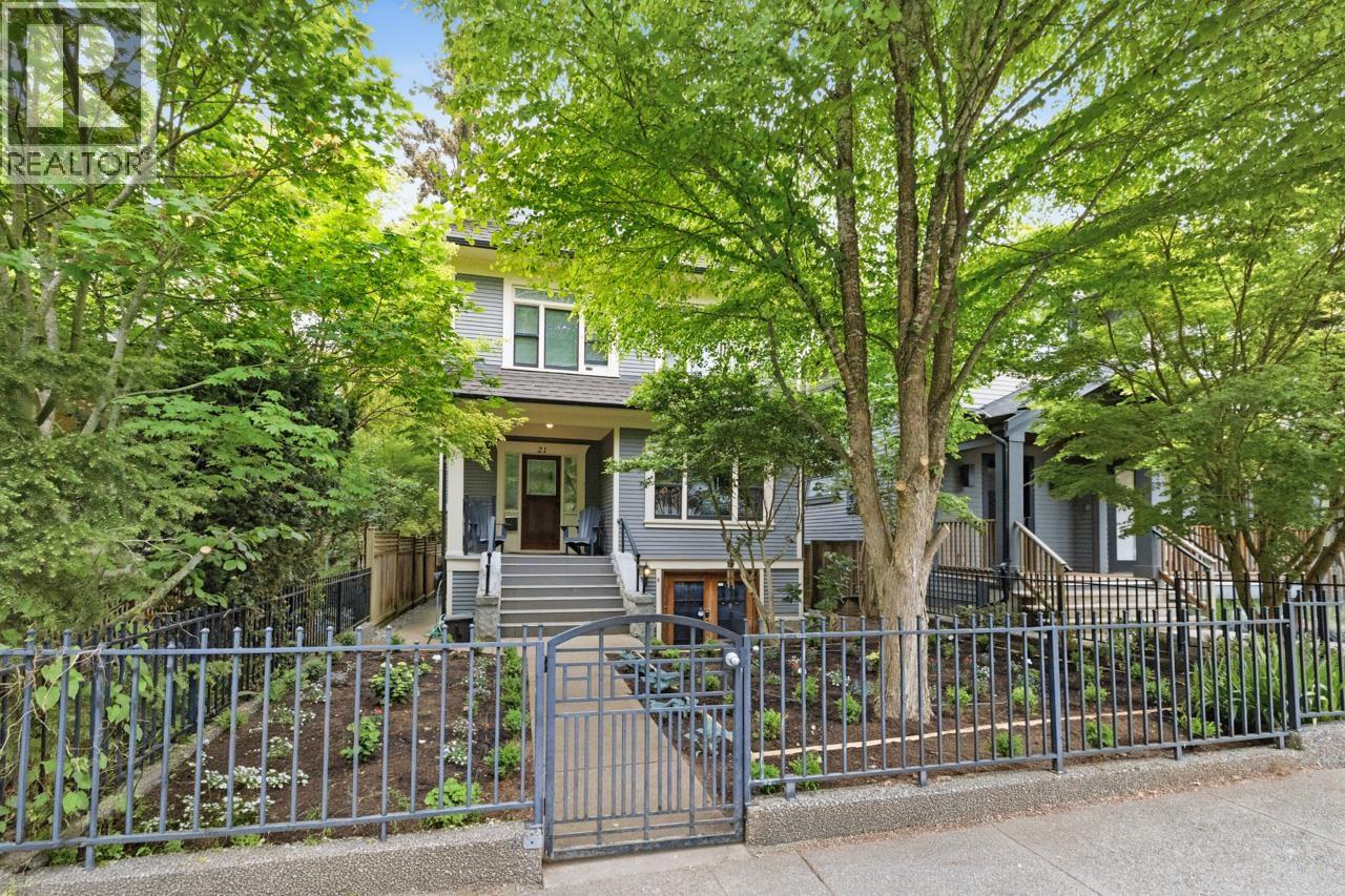 21 E 22ND AVENUE, vancouver, British Columbia