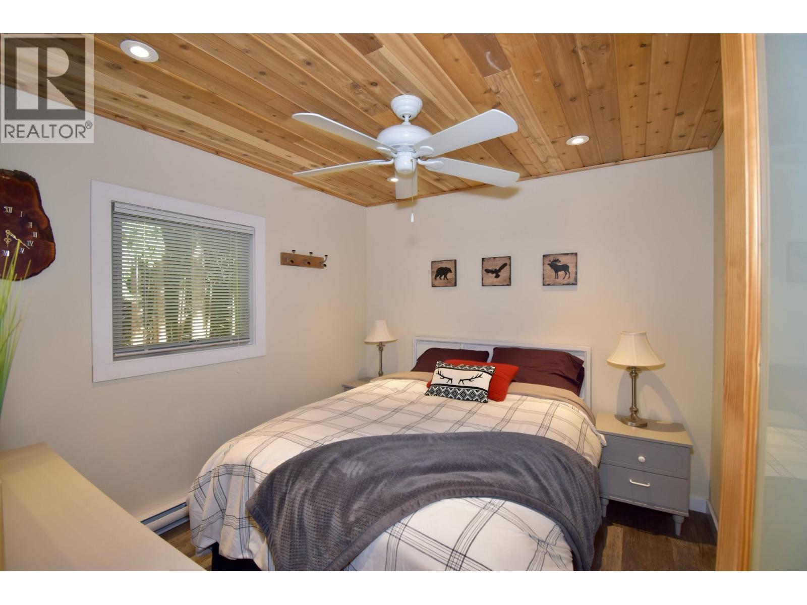 2703 Robinson Road, Roberts Creek, British Columbia  V0N 2W4 - Photo 33 - R3165414
