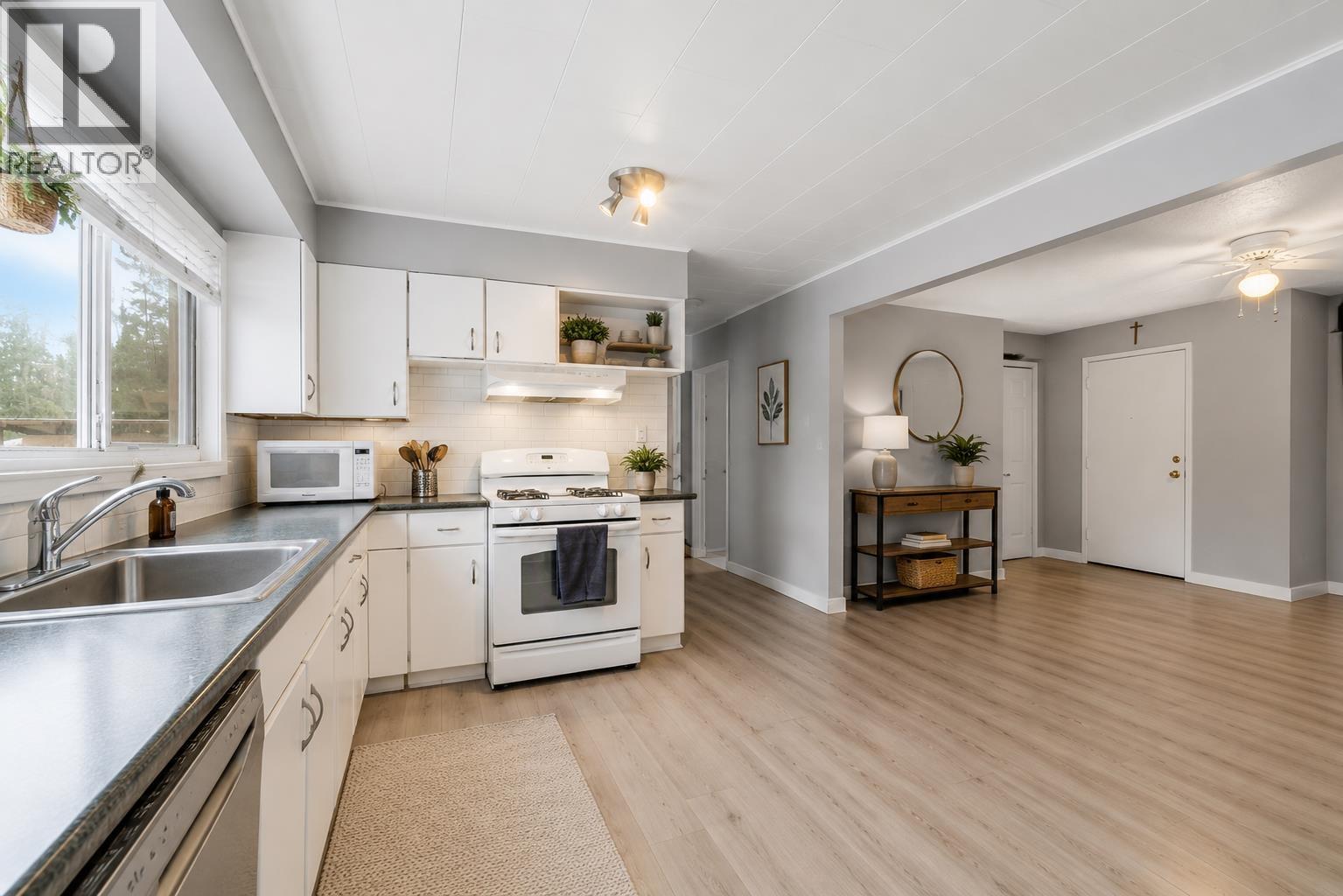 3684 Cedar Drive, Port Coquitlam, British Columbia  V3B 3C9 - Photo 11 - R3165415
