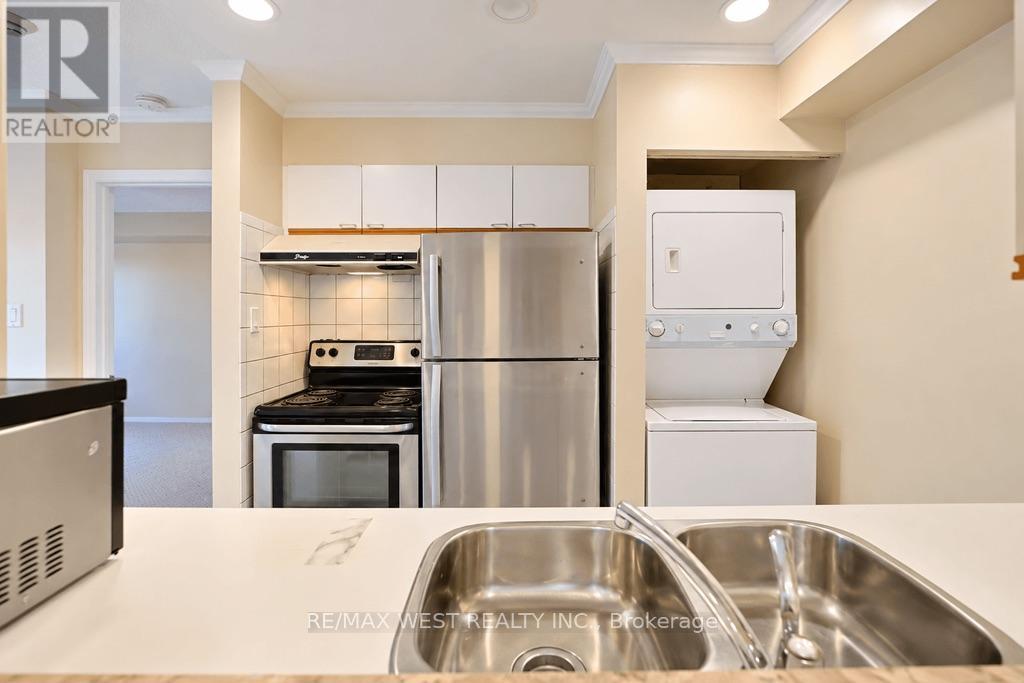 233 - 65 Trailwood Drive, Mississauga, Ontario  L4Z 3L1 - Photo 4 - W13783220